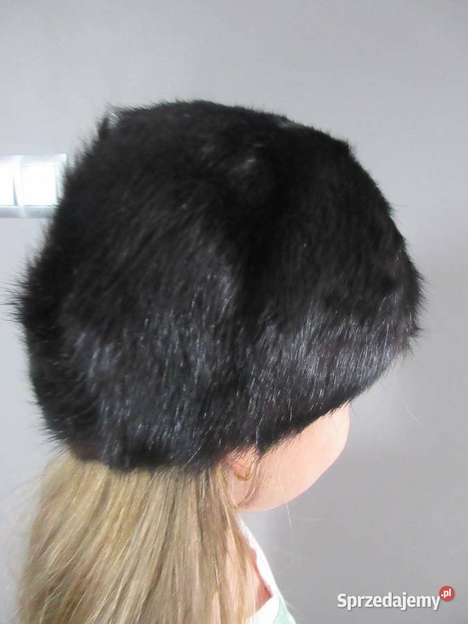 Damskie czapki z naturalnego futra vintage