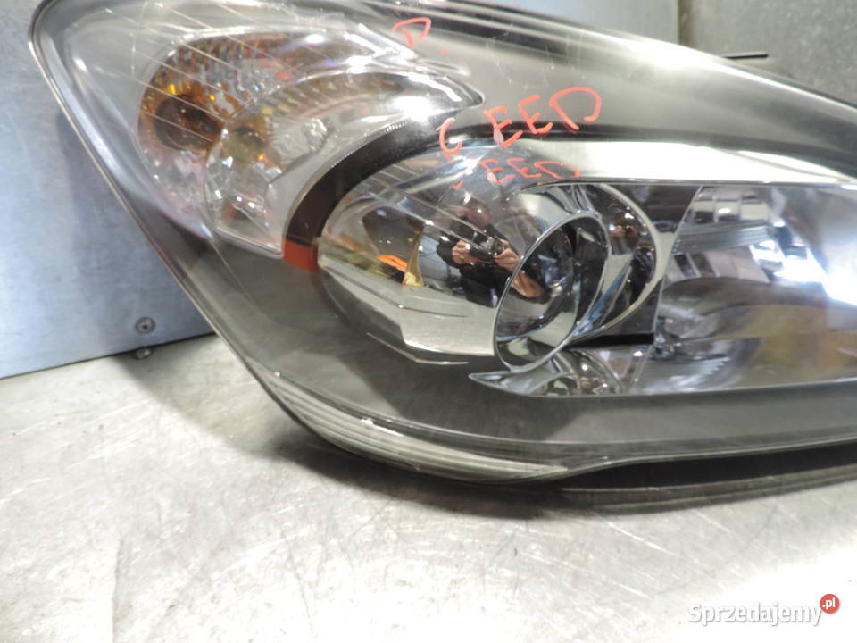 KIA CEED I LIFT LAMPA PRAWA PRZEDNIA PRZÓD Rok produkcji 2010 Nowy Sącz