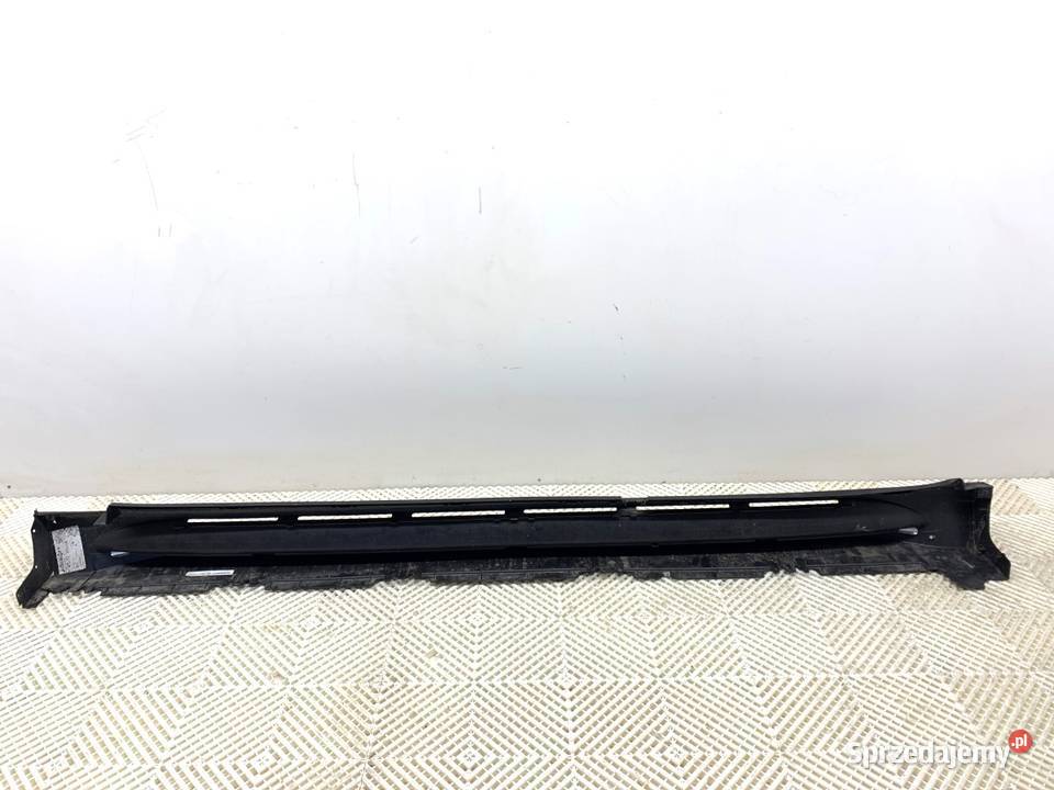 LISTWA PROGOWA PRAWY MERCEDES GLE SUV CZARNY