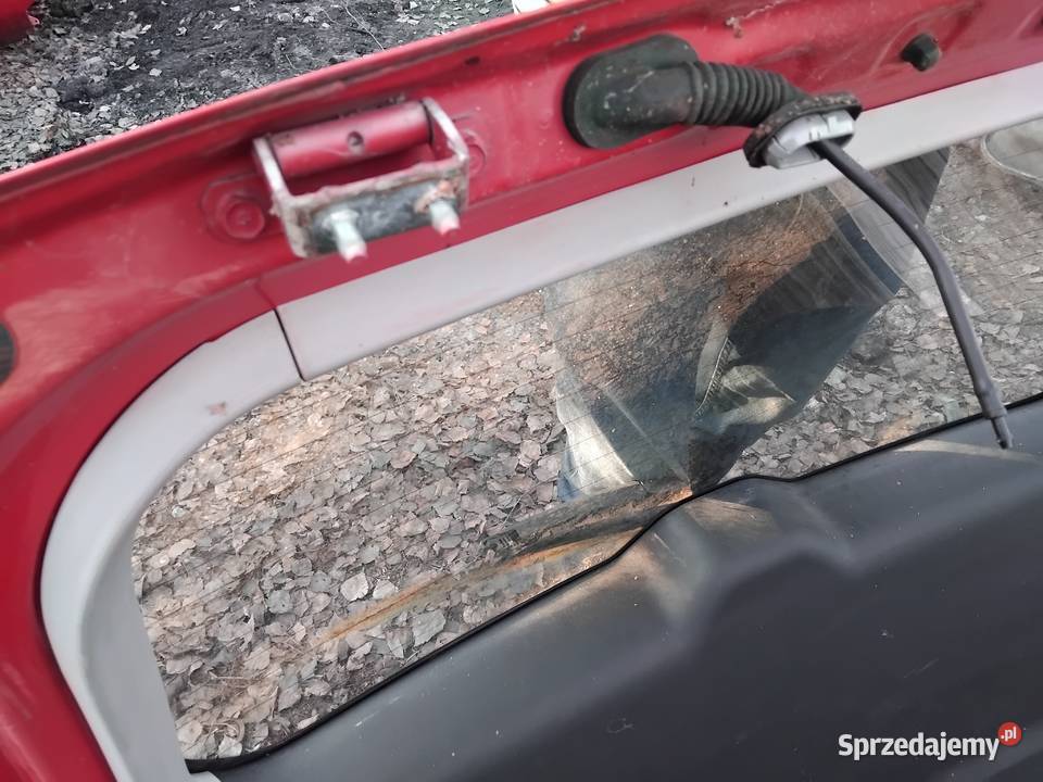 KIA Carens II Tylna Klapa Bagażnika czerwona sprzedam