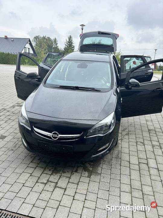 Opel Astra 14 turbo 140 2013