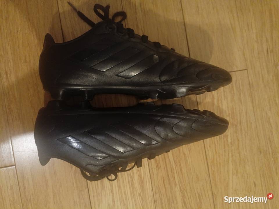 Korki adidas chłopiec Koło