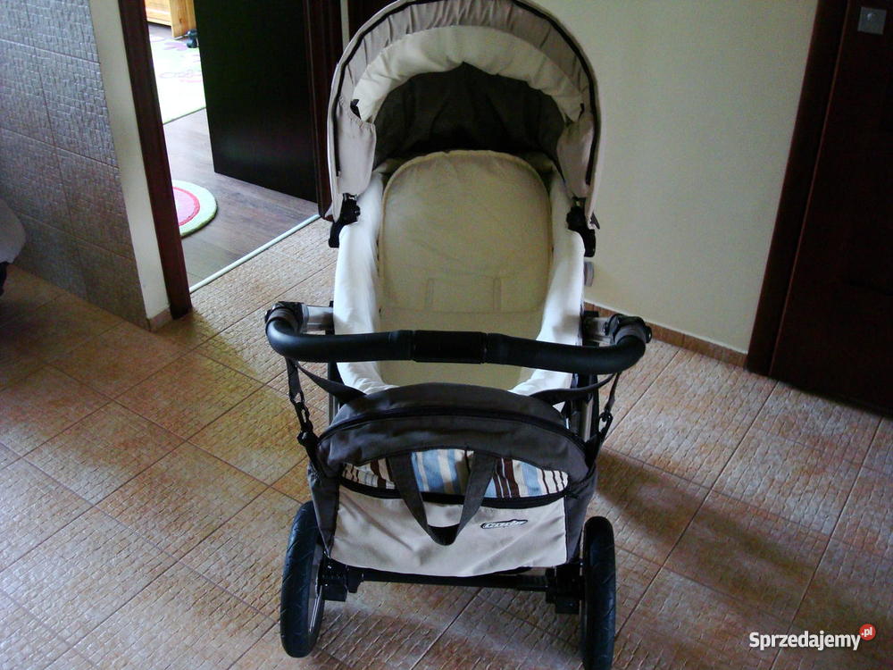 Bebecar Vector At głęboki spacerówka i fotelik s Police