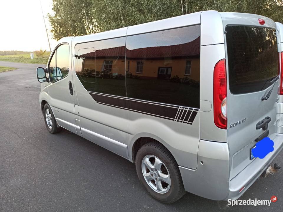 Renault TRAFIC 20 dCi 8 osobowy zarejestrowany w Trafic