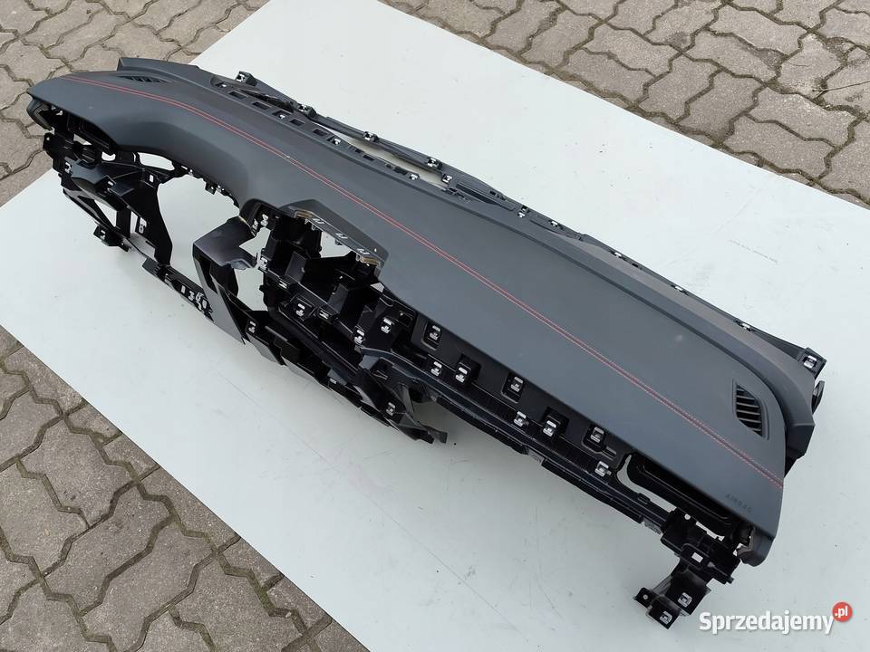 DESKA ROZDZIELCZA KONSOLA VW ID4 GTX KOKPIT osobowe Przemęt