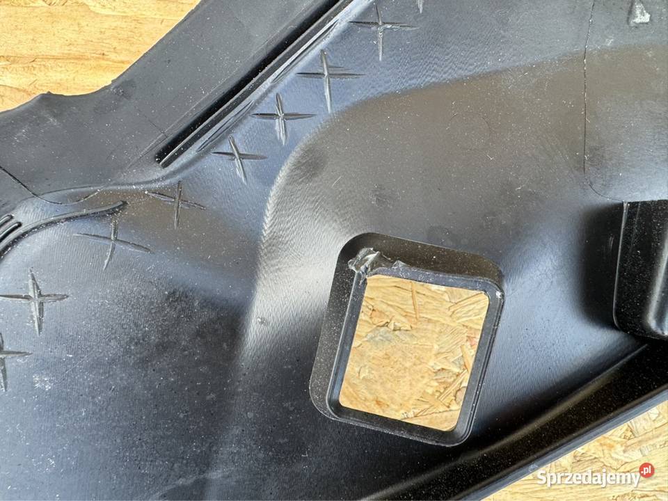 Listwa lewa schowka pod maską mustang Mache wielkopolskie Sieraków sprzedam