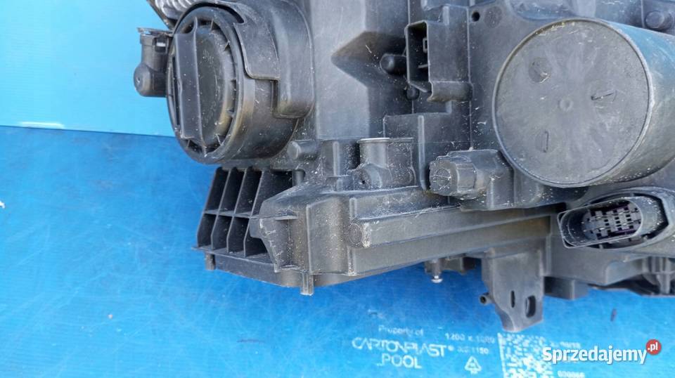 LAMPA LEWY PRZÓD REFLEKTOR EU XENON MERCEDES GLA osobowe Nowy Tomyśl sprzedam