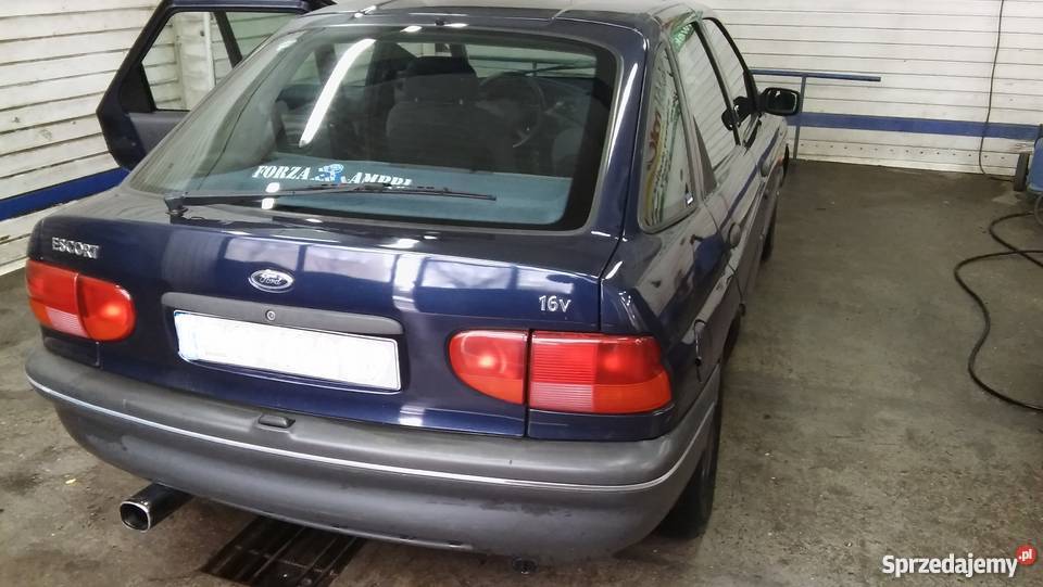 Ford Escort 16 LPG Włocławek