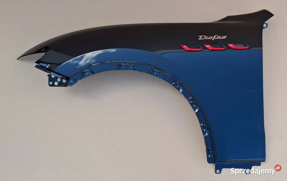 MASERATI LEVANTE TROFEO BŁOTNIK LEWY PRZÓD Bieleń sprzedam