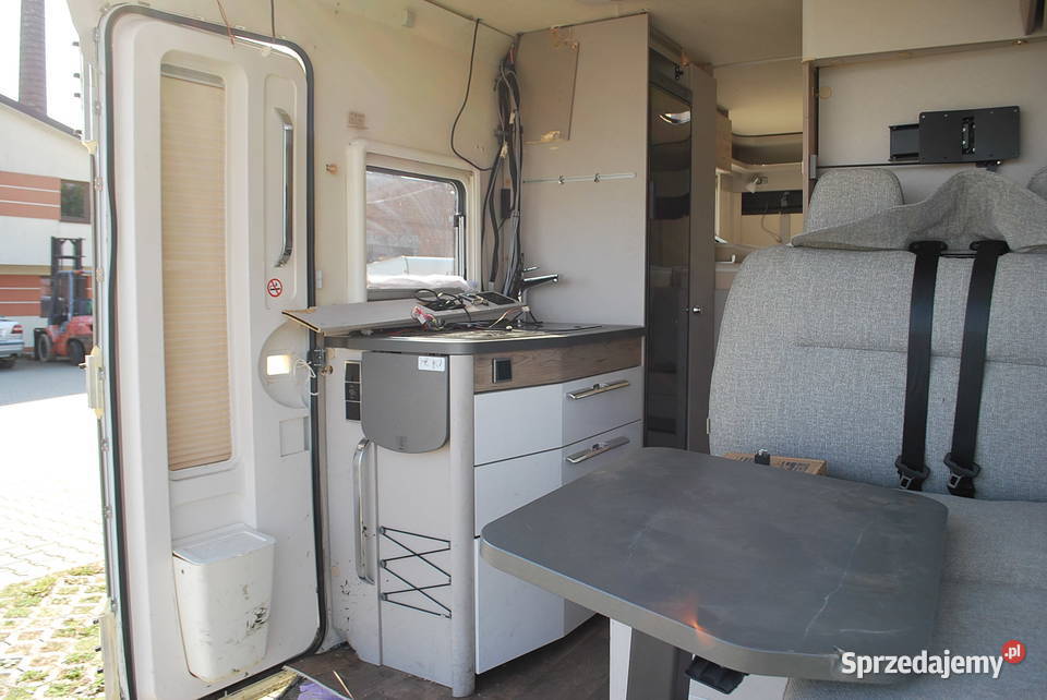 DRZWI Z RAMĄ Z HYMER 2020 R mazowieckie Grzebowilk sprzedam