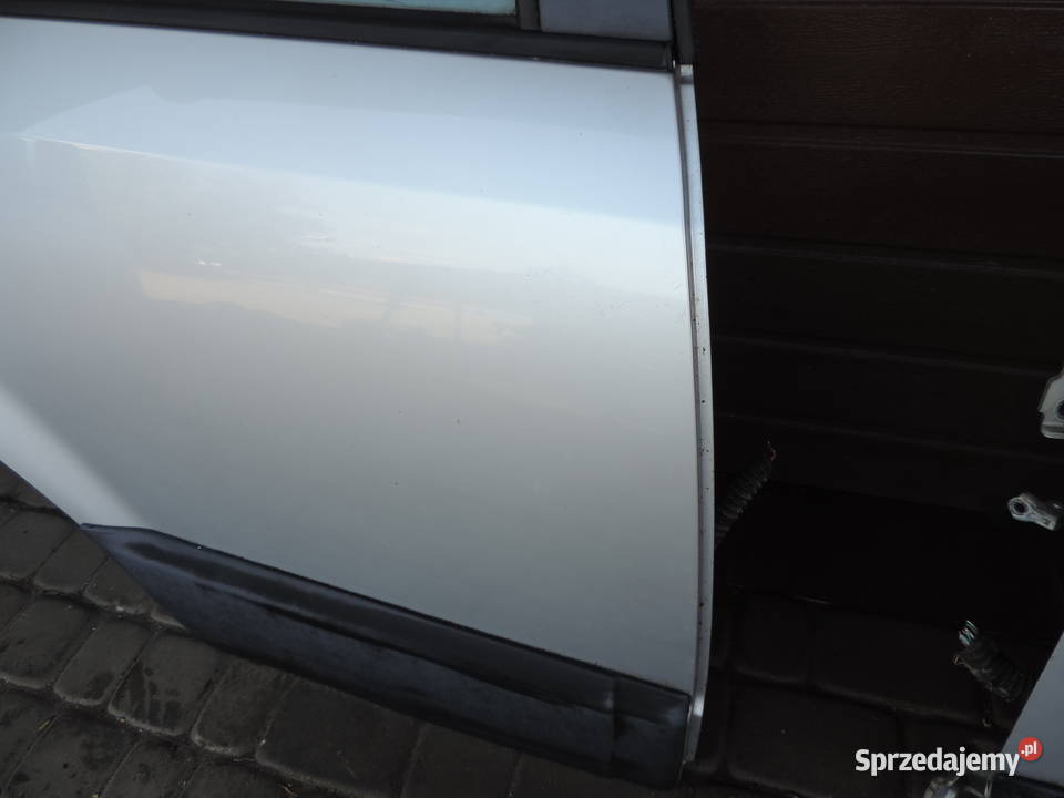 FIAT SEDICI 08r DRZWI PRAWY TYŁ Nowy Sącz