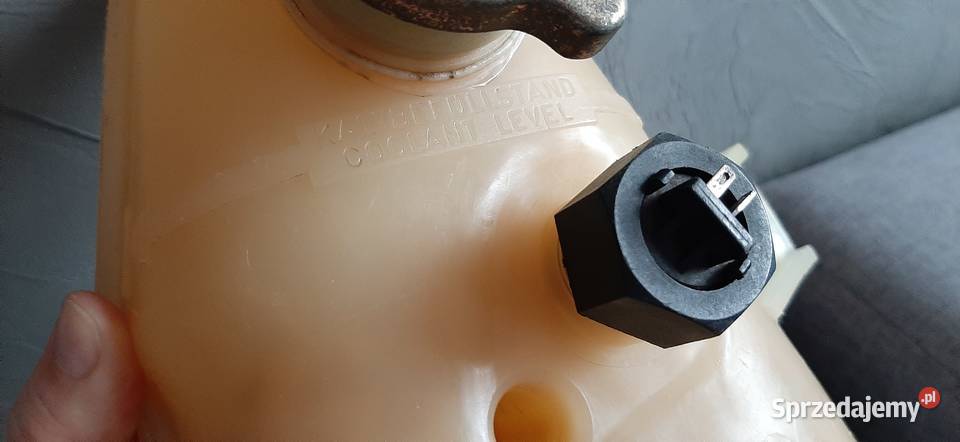 Zbiorniczek wyrównawczy do BMW E28 mazowieckie Mińsk Mazowiecki