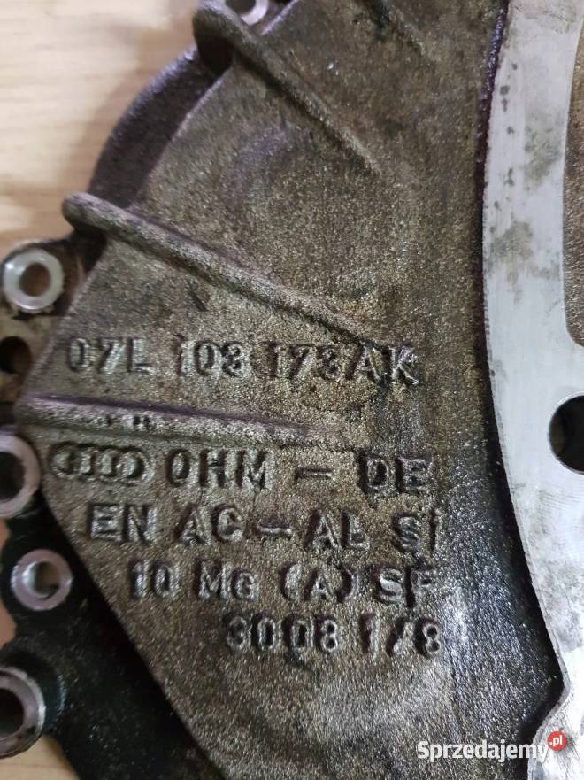 Pokrywa obudowa rozrządu Audi RS6 50 BUH Silniki i osprzęt Mielec sprzedam