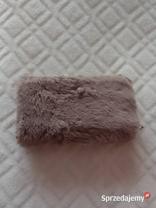 RIVER ISLAND Futrzany duży portfel damski z Dla kobiet Kraków