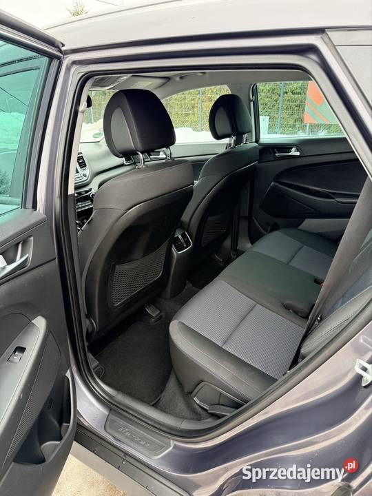 Hyundai Tucson 16 benzyna 2016r Tomaszów Lubelski sprzedam