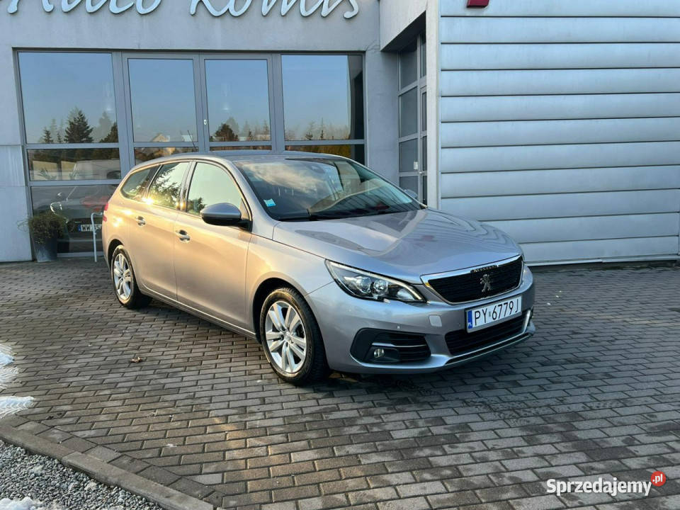 Peugeot 308 CarPlay Navi PDC LED Zarejestrowany centralny zamek 308