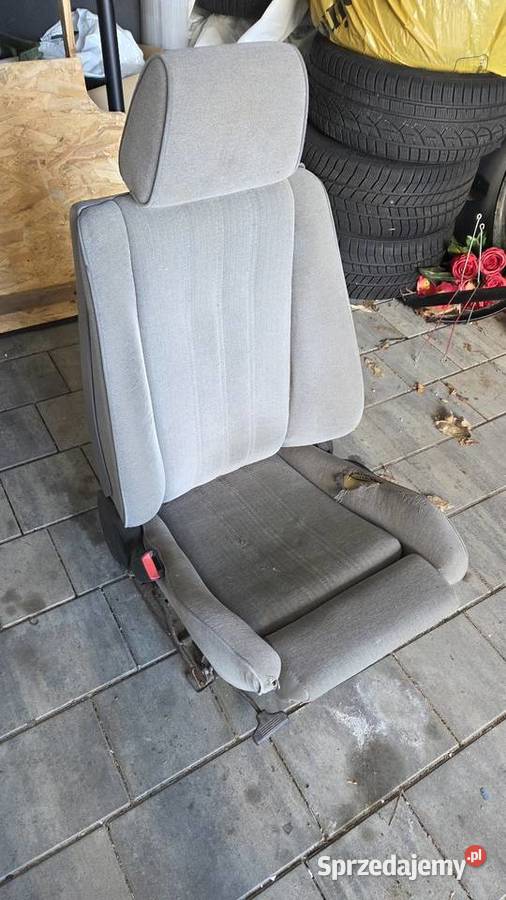 Fotele przednie BMW E30 sportsitze mpakiet Jaworze