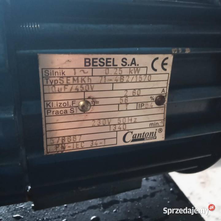 Podajnik tłokowy do kotła co Dolany