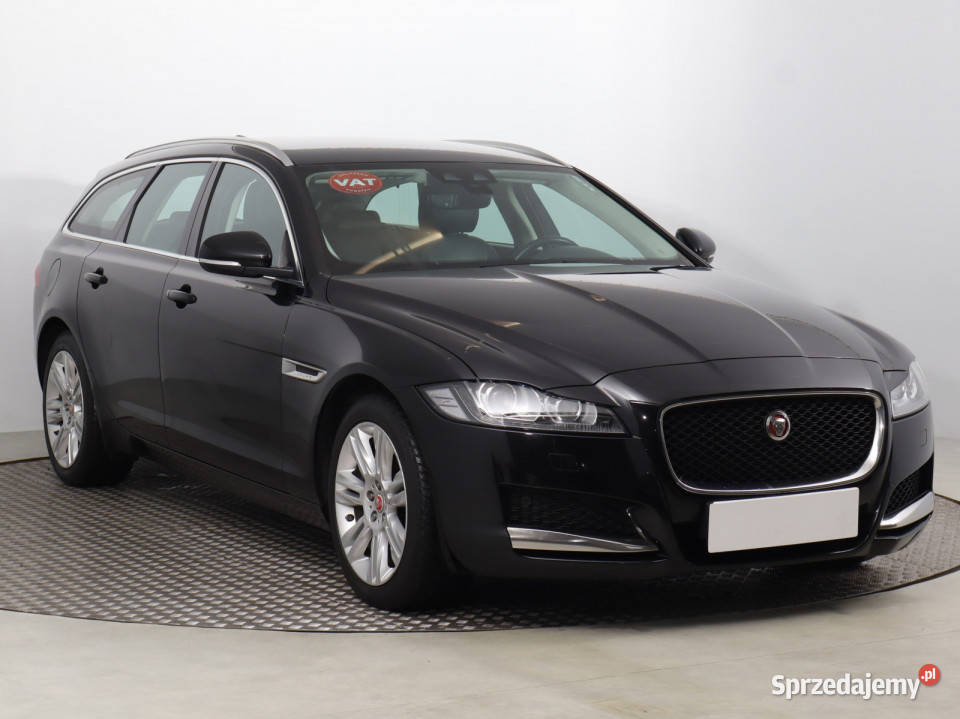 Jaguar XF 25d AWD 4/5