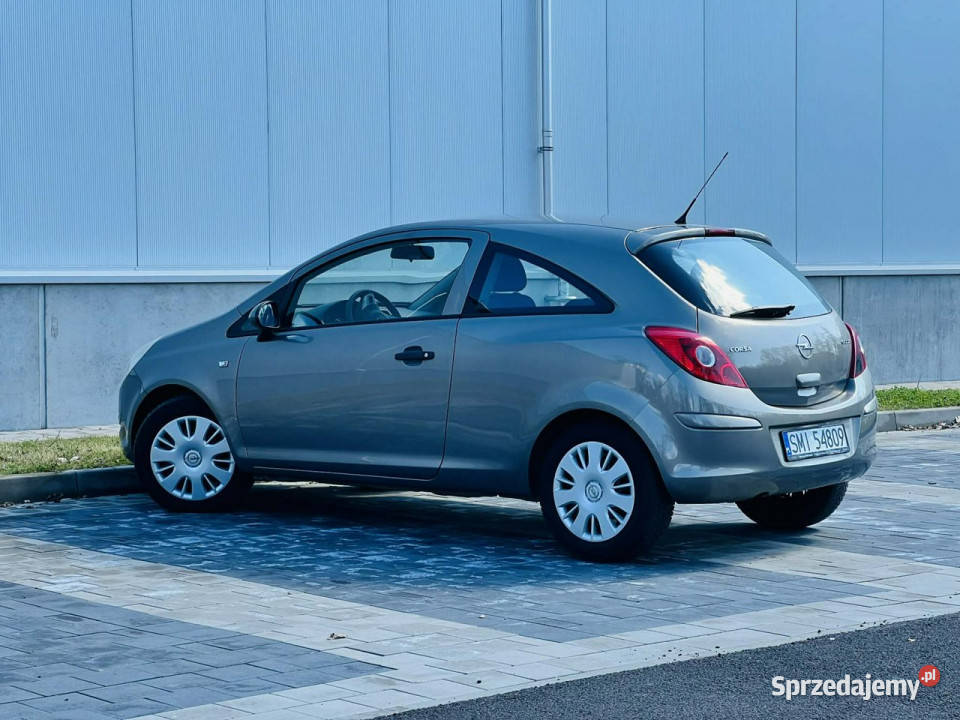Opel Corsa Opel Corsa D 12 Benzyna 70 2010 86 klimatyzacja Mikołów