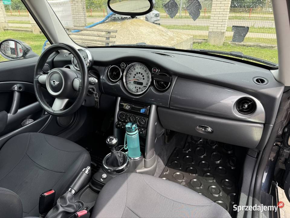 Mini cooper r50 16 116 2004 benzyna