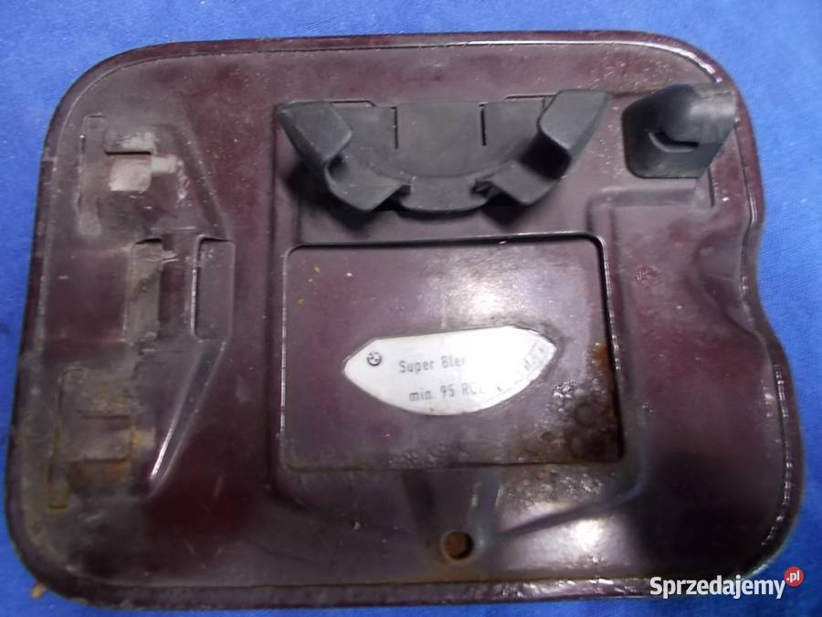 Klapka paliwa BMW 5 E34 części blacharskie Części samochodowe Poniatowa sprzedam