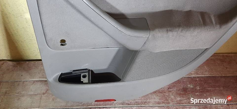 Boczek tapicerka drzwi VW Golf V Prawy tył Włoszczowa