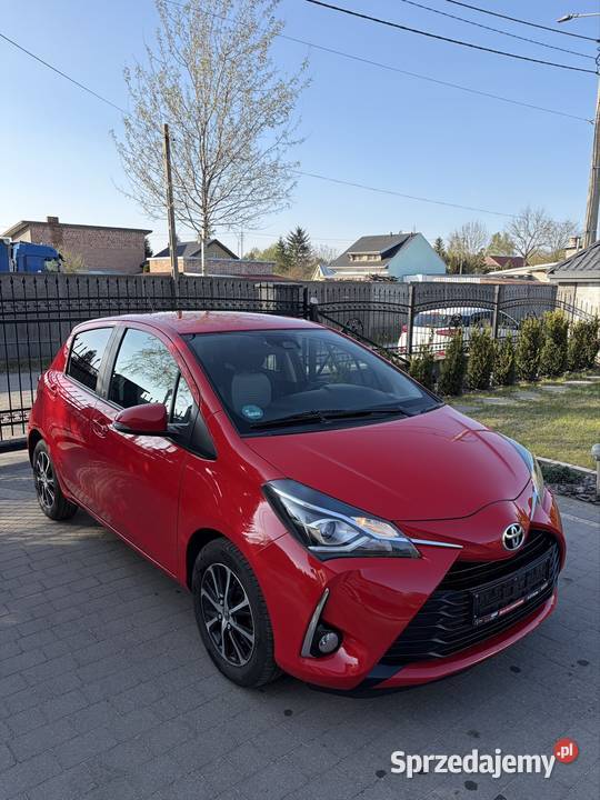 Toyota Yaris 15 Benz 2018 manualna Okuniew