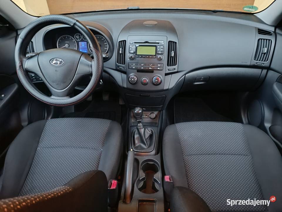 Hyundai i30 14 16V 109 2010 159000 z Niemiec
