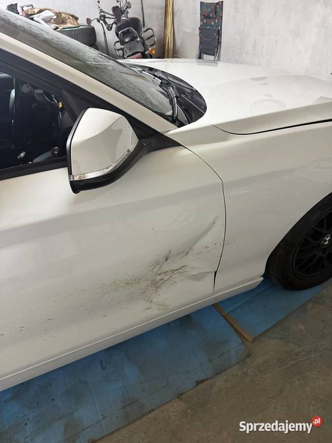 BMW F20 116i 2012 136 Rok produkcji 2012 Koło
