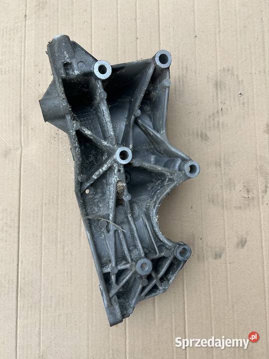 Łapa alternatora Audi a4 b6 20 ALT 06D903143C Bydgoszcz