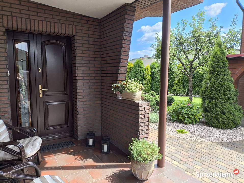 Dom o powierzchni 140 m2 na działce 600 M2 Pępowo