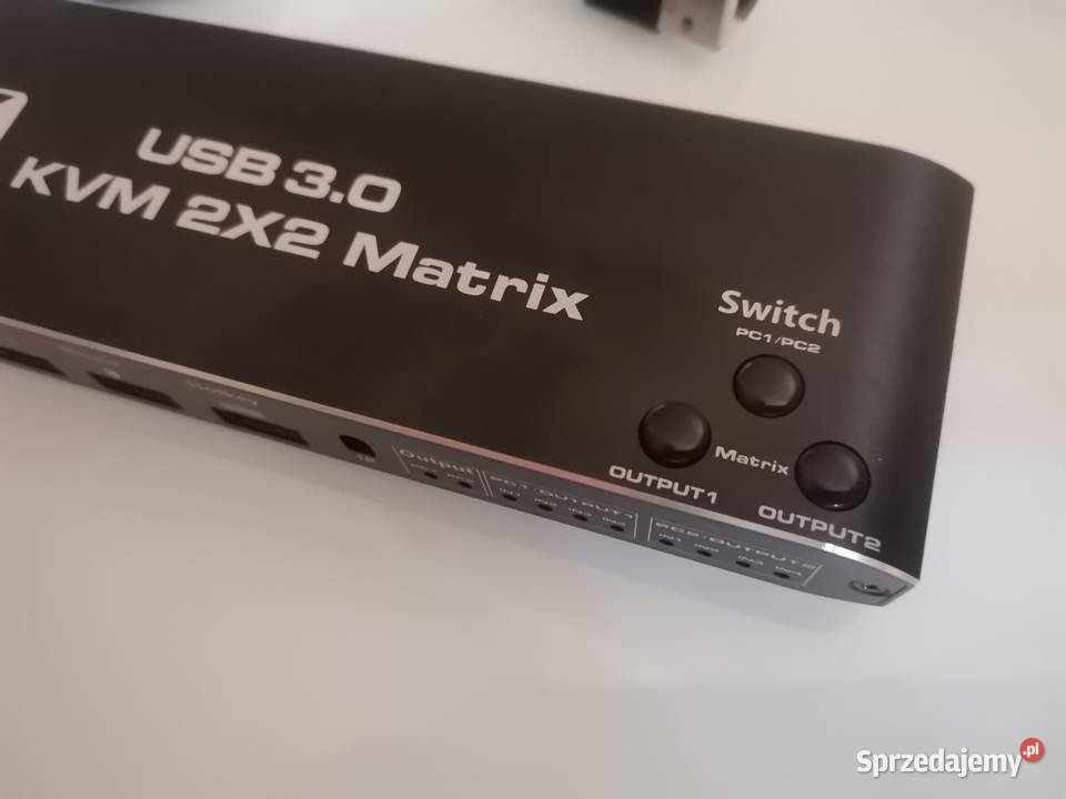 Konsola KVM 2X2 HDMI 20 4X USB 30 przełącznik Trzcianka sprzedam