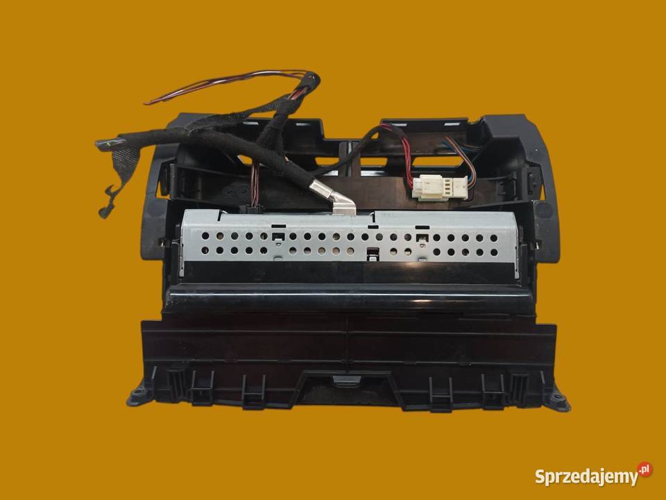 WYŚWIETLACZ A2046801231 MercedesBenz Cklasa III