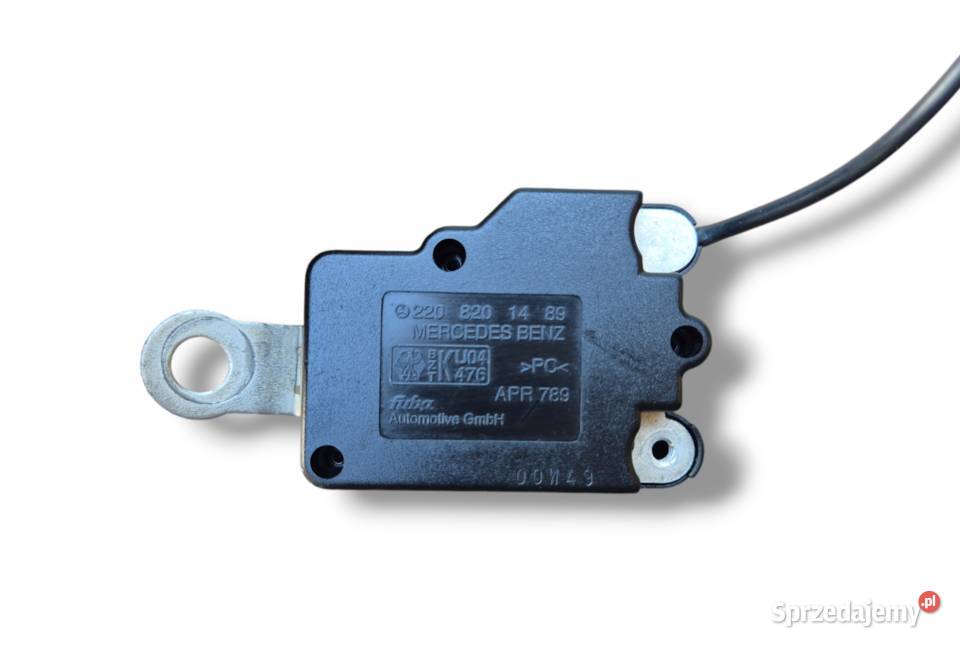 WZMACNIACZ ANTENY MERCEDES W220 S KLASA SEDAN Wyposażenie elektryczne