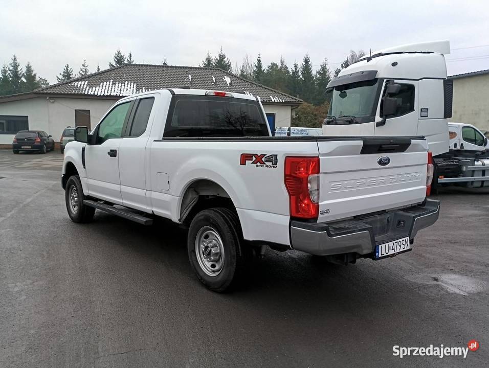 Ford F250 benzyna