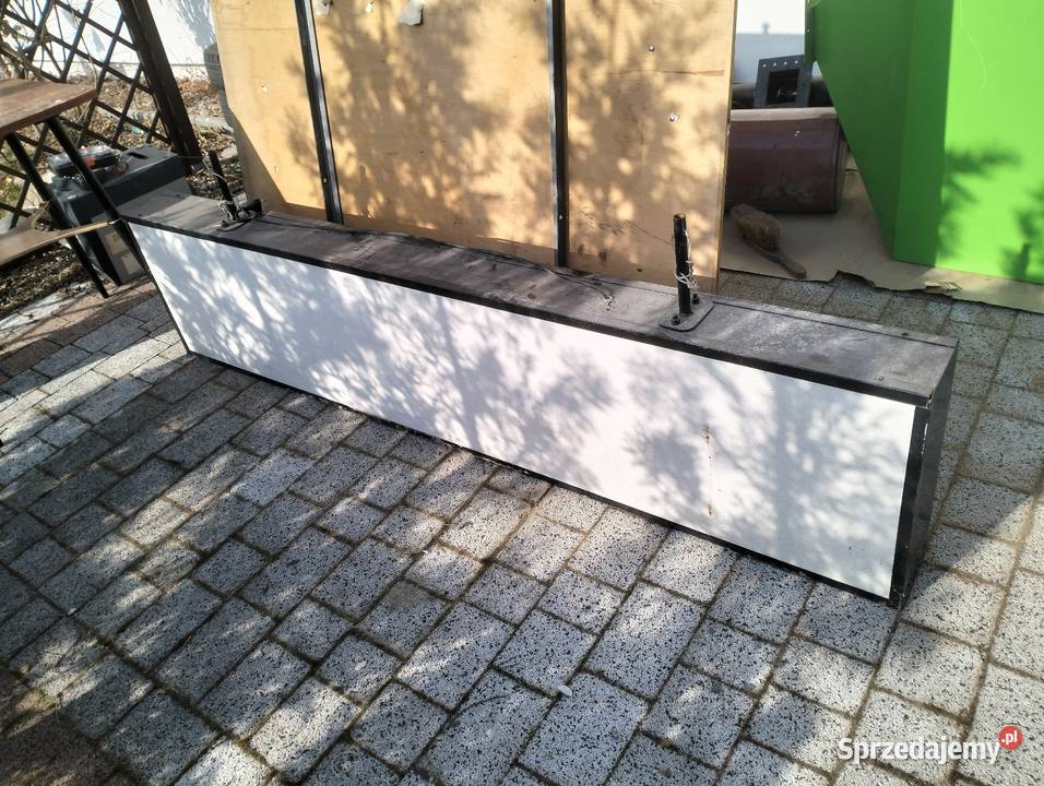 Kaseton baner reklamowy podświetlany Żurawiniec