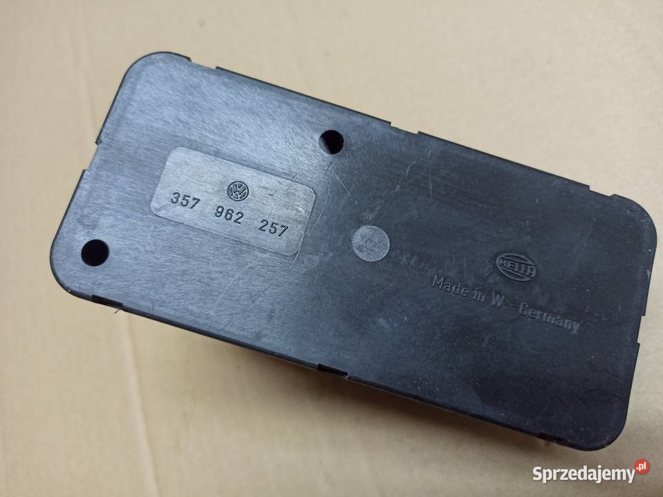 VW Passat B3 Golf 3 pompką centralnego zamka