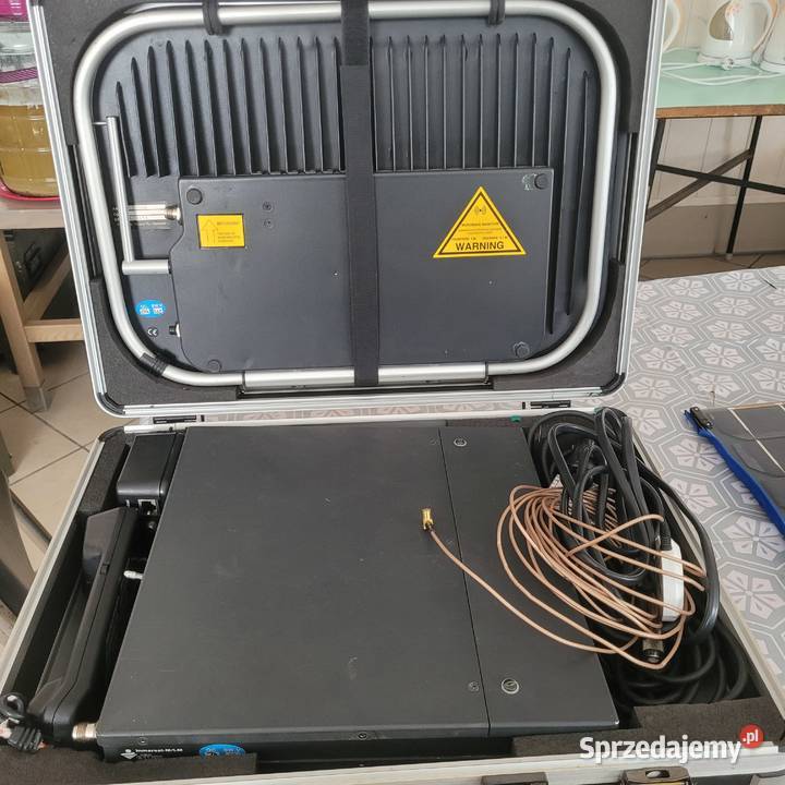 Telefon satelitarny TT3030P