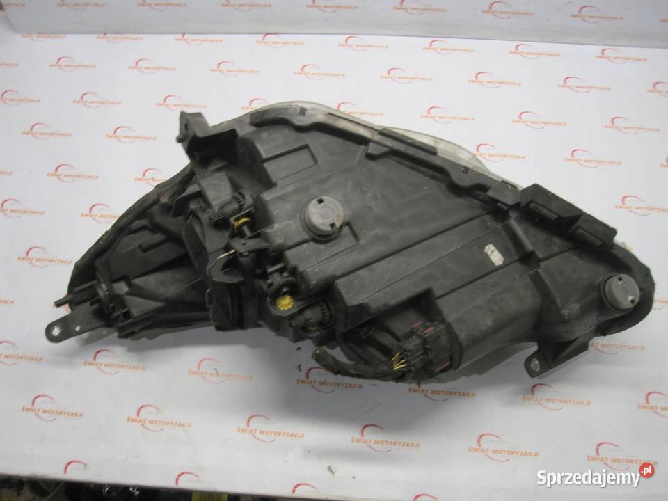 OPEL CORSA D 12r lampa prawa przód 13295018 Kielce sprzedam