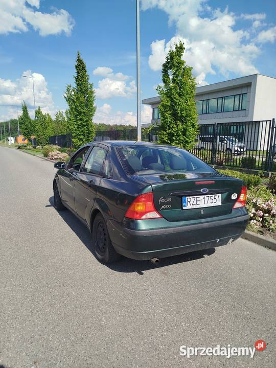 Ford Focus sedan 16 benzyna gaz Kolbuszowa