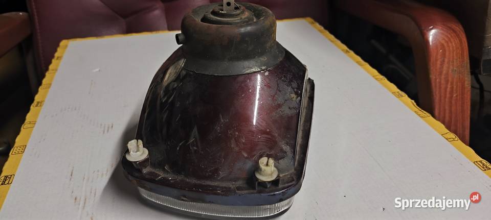 Fiat 126p lampa reflektor przedni klosz zelmot Lutoryż sprzedam