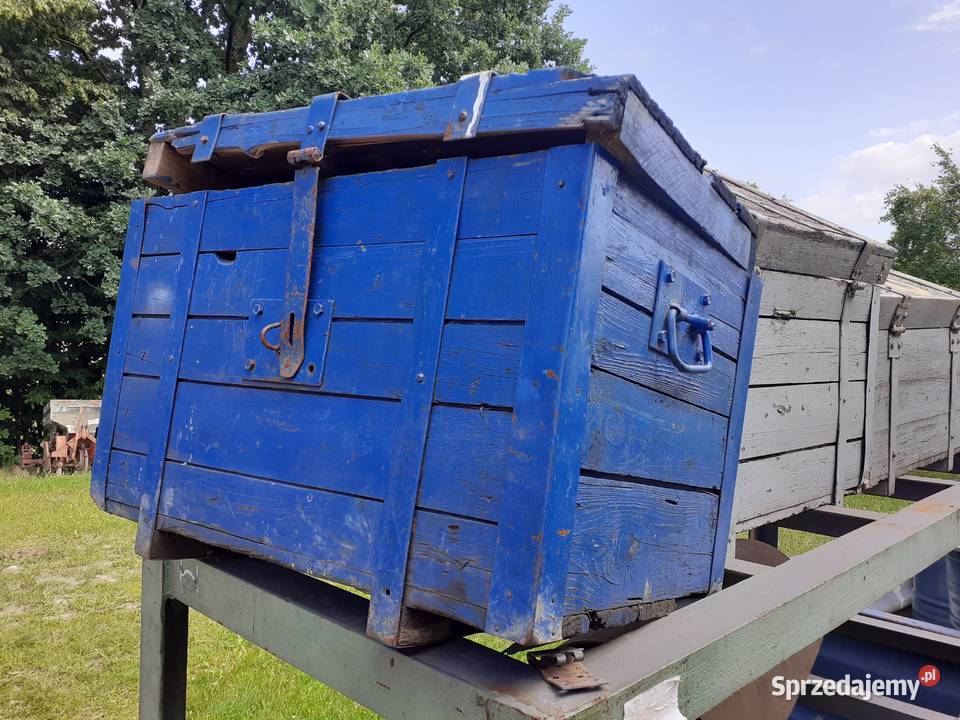 Stara drewniana skrzynia z okuciami LOFT inny kolor Somonino