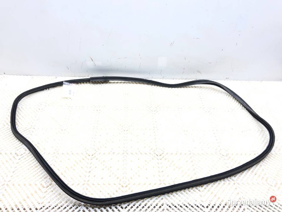 USZCZELKA KLAPY BAGAŻNIKA NISSAN QASHQAI J11