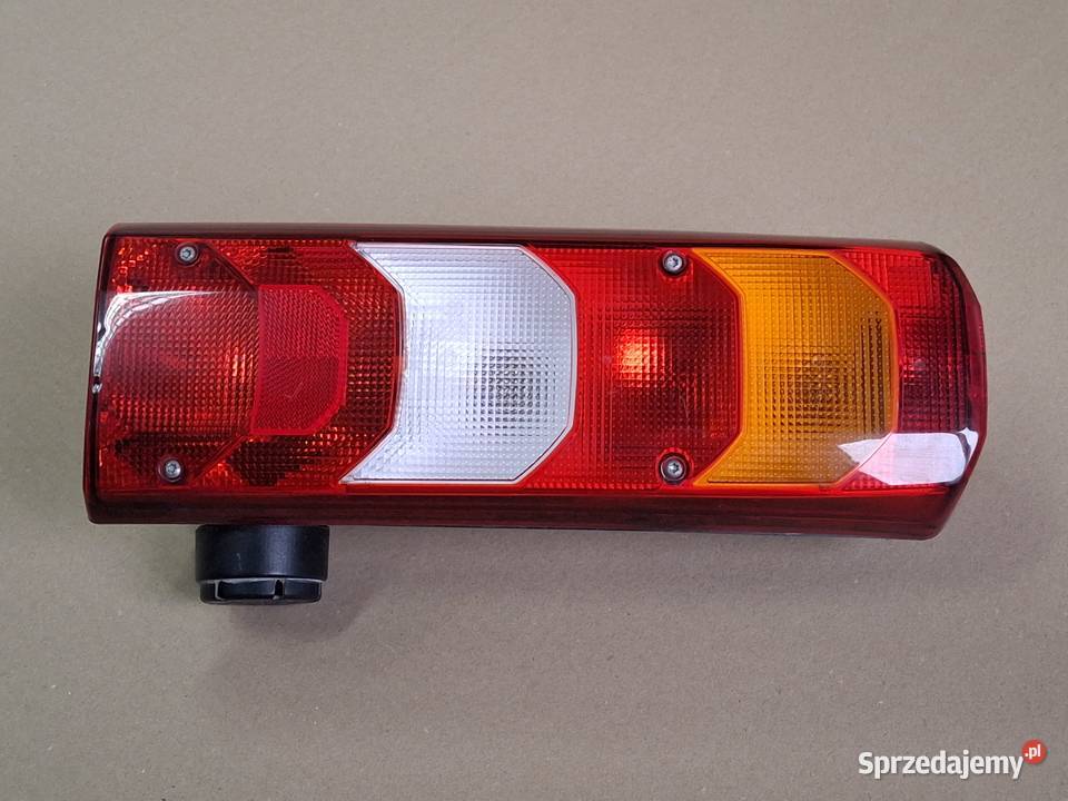 MERCEDES ACTROS MP4 LAMPA PRAWY TYŁ SYGNAŁ PRAWA Bieleń