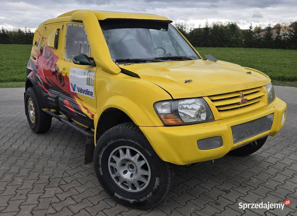 Mitsubishi Pajero T1 2016r RAJDOWE żółty Pajero Kwilcz