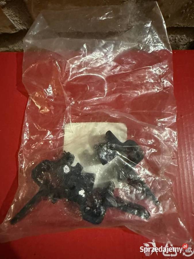 Górne mocowania chłodnicy 2 sztuki DodgeChrysler Kolbuszowa Dolna