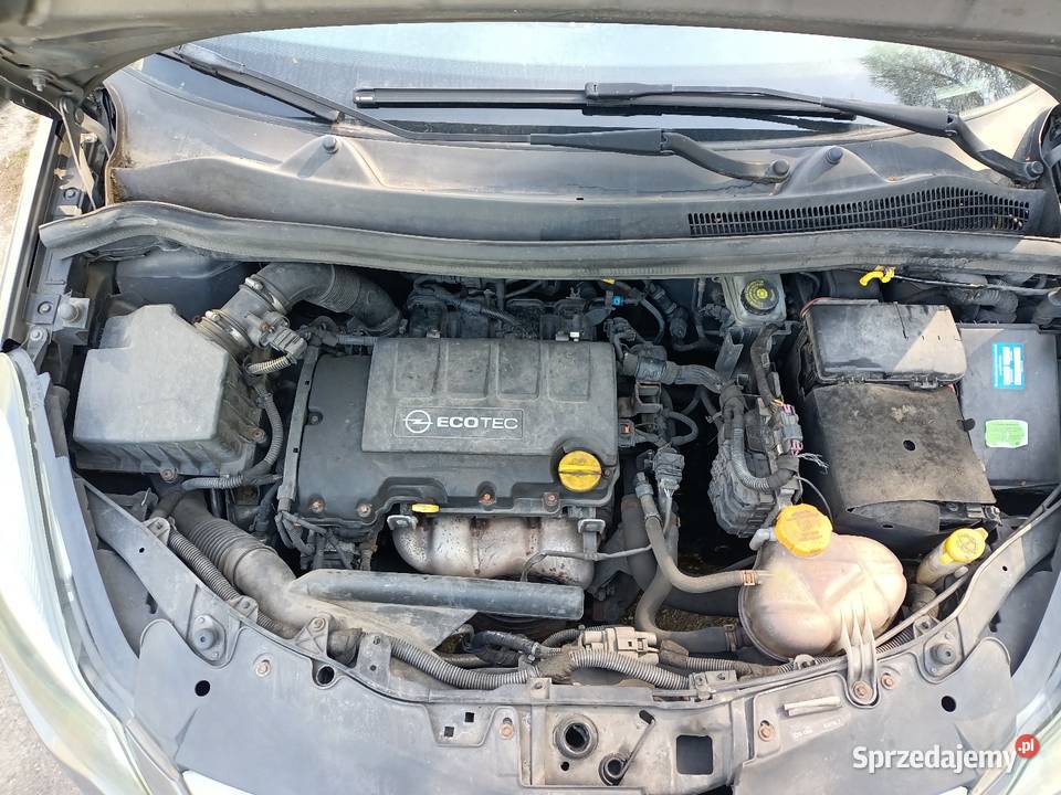 Opel Corsa D lift 14 Benz 2012 klima