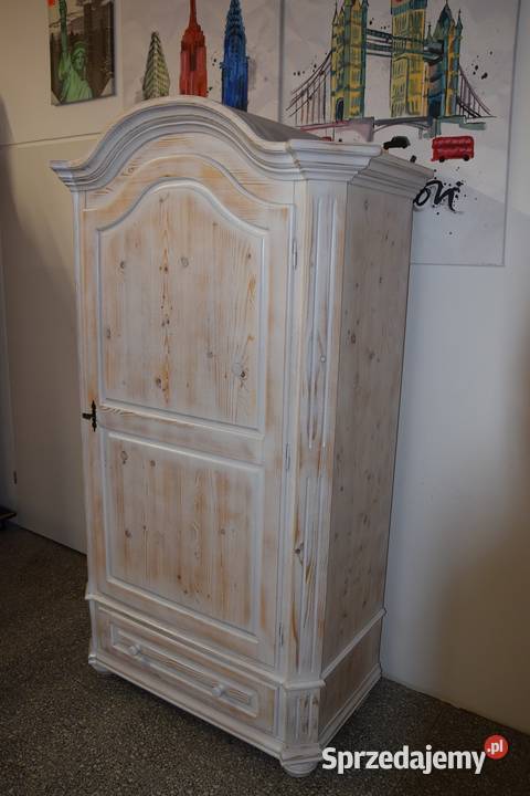 szafa z drewna sosnowego nowa