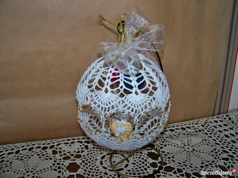 Bombka z aniołkiem rękodzieło na szydełku
